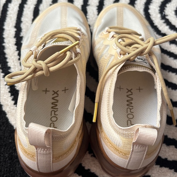 Nike VaporMax Plus - Picture 4 of 4